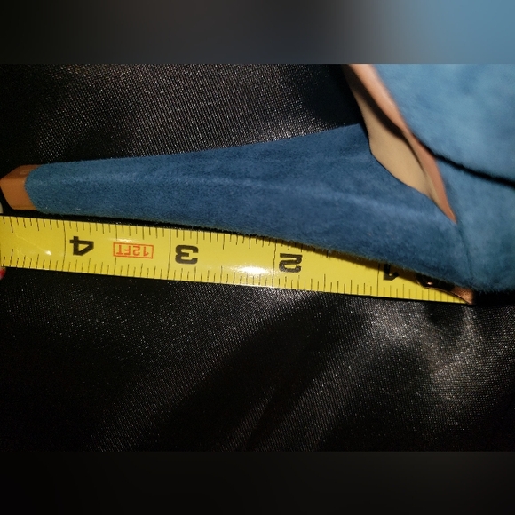 NWT Vince Camuto VC- Kalintie Suede Shoes - Picture 10 of 12